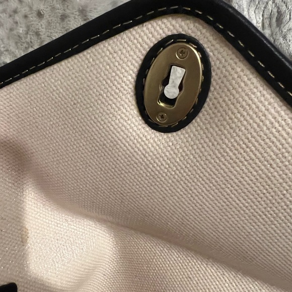 FOSSIL SLIM AUSTIN TECK CLUTCH CANVAS LARGE WRISTLET BONE AND BLACK NWT - Picture 5 of 8